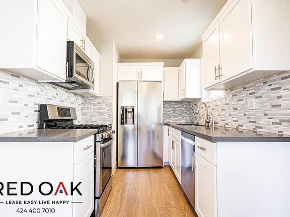 2nd image of 635 N Harvard Blvd #1/4