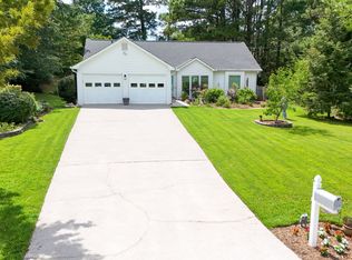 1215 Brookton Dr, Dacula, GA 30019