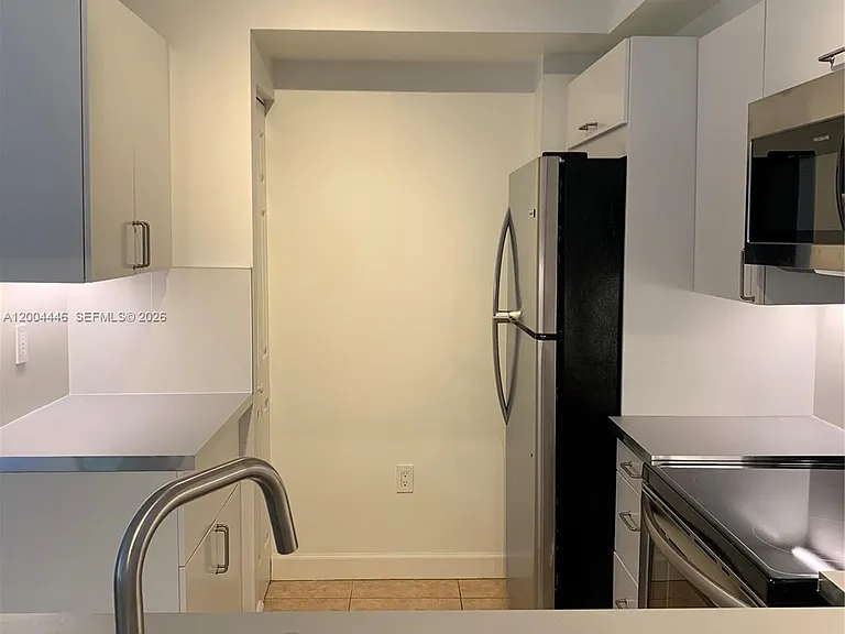 2200 E Preserve Way — Photo 4
