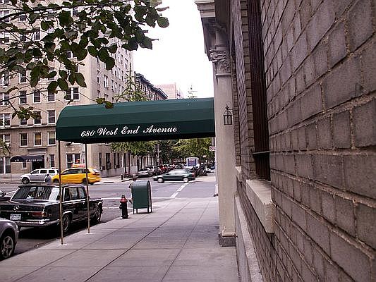 1st image of 680 W End Ave #9A1