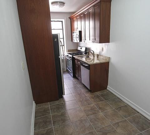4th image of 4707 41st St #4A