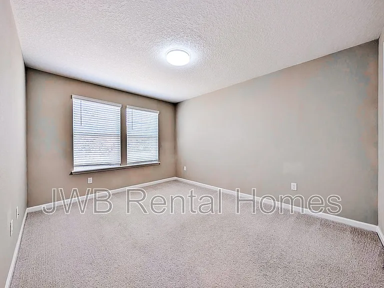1635 Pottsburg Point Dr — Photo 11
