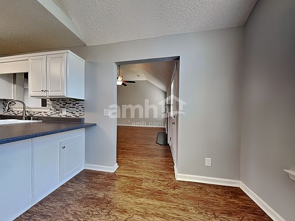 4th image of 428 Plantation Pl