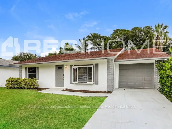 7398 Willow Springs Cir E, Boynton Beach, FL 33436