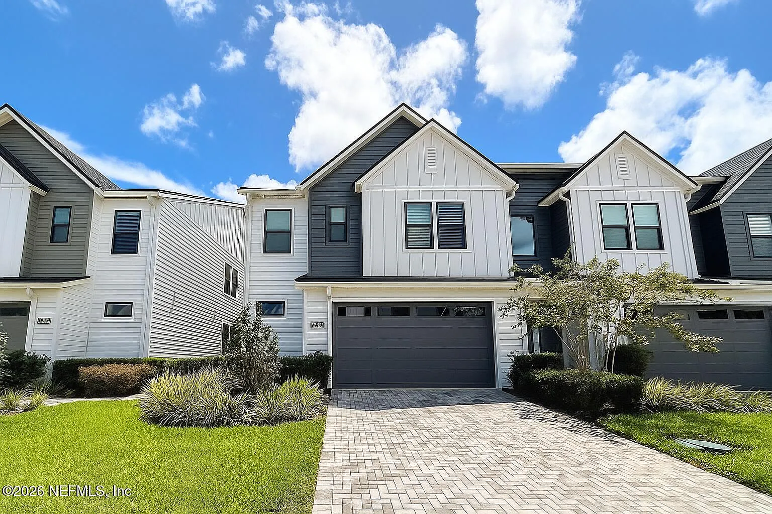 4 bed, 3.5 bath, 2500 sqft, $3,395 — Photo 1