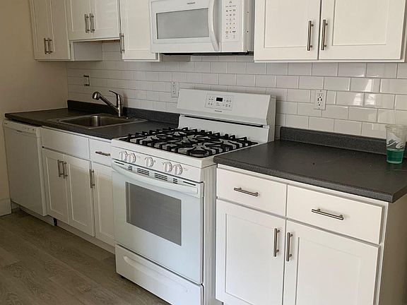 2nd image of 60 Strawberry Hill Ave #2B