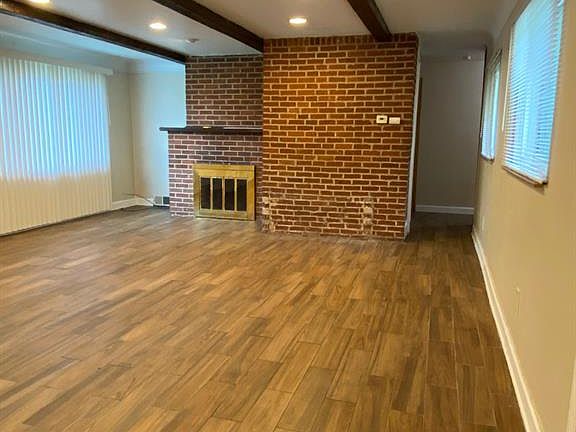 4th image of 3358 Poplar Ave