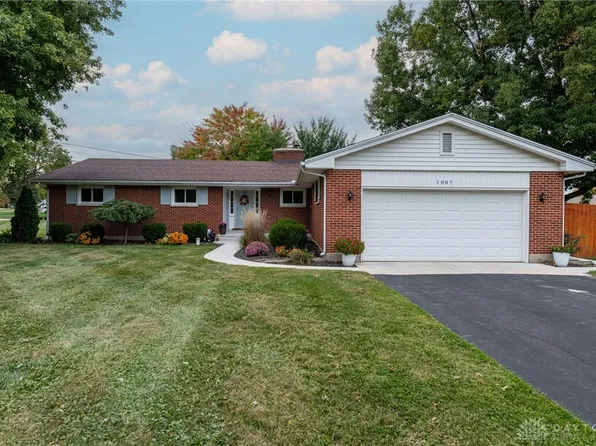 1087 Grove Hill Dr, Dayton, OH 45434
