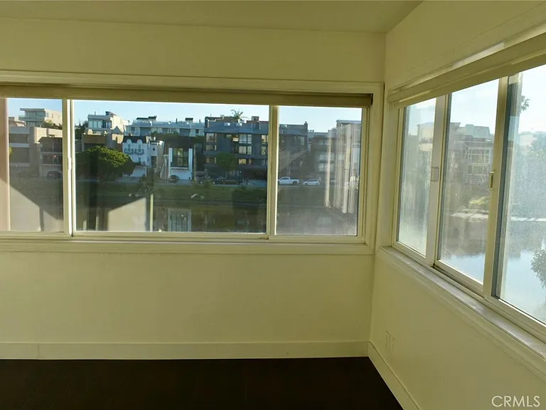 6400 Pacific Ave #311 — Photo 39