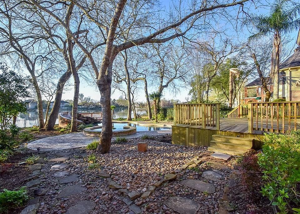 1st image of 2607 Peninsulas Dr