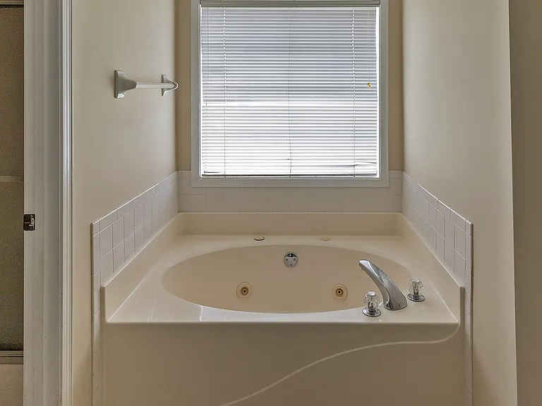 311 Cambridge St — Photo 18