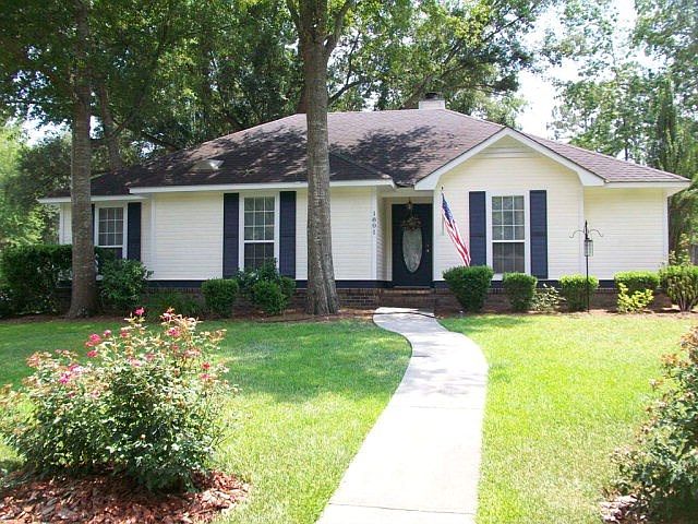1st image of 1801 S Sherwood Cir
