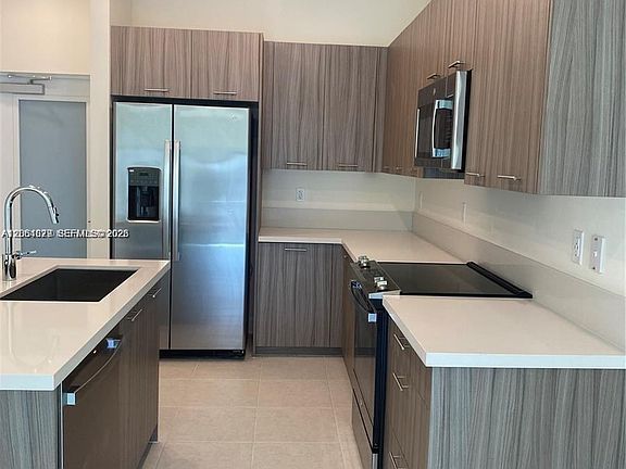 3rd image of 8201 NW 41st St #D-202