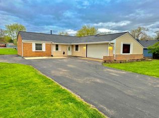 112 Mellbrook Rd, Bolingbrook, IL 60440