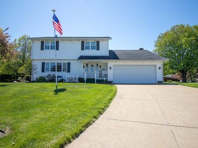 2421 Brentwood Ct, Erie, PA, 16506