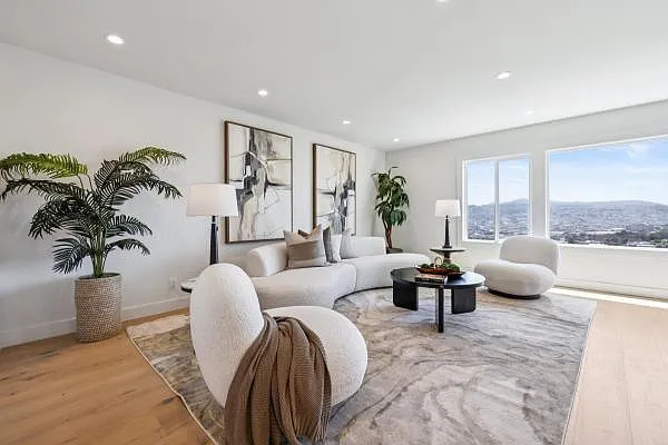 397 Mangels Ave — Photo 8