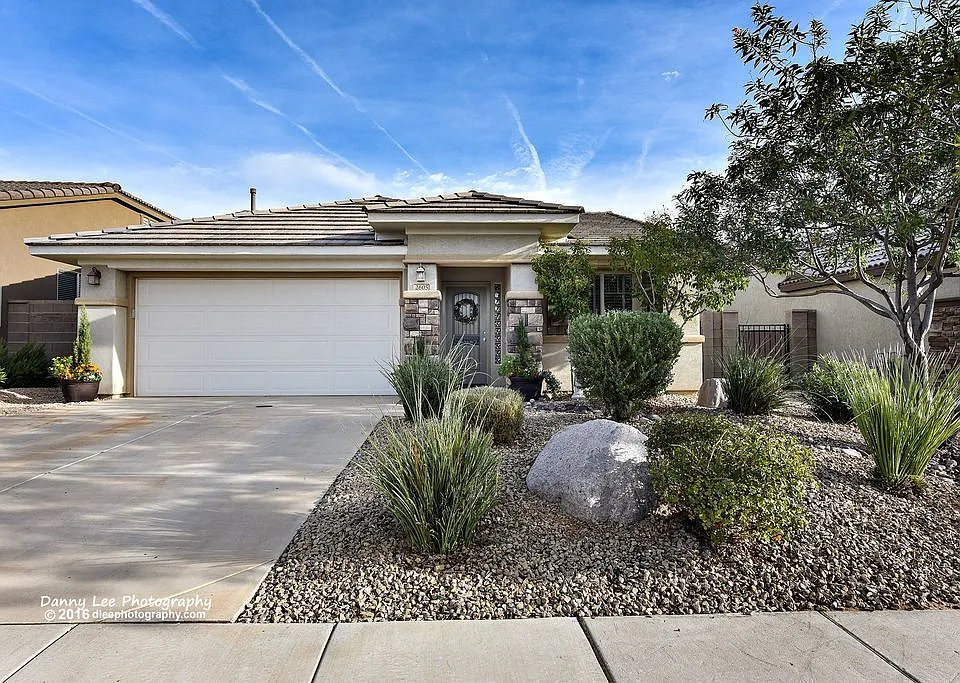 2605 E Hilltop Ledge Dr