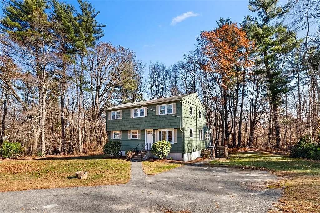 5 bed, 2.0 bath, 2000 sqft, $4,500 — Photo 1