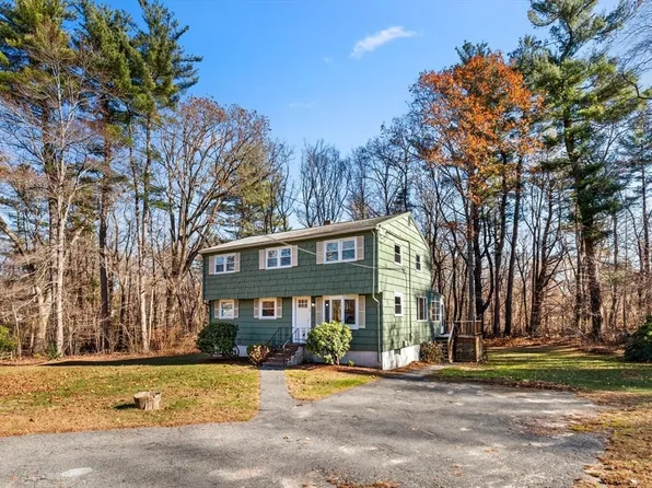 12 Hickory Ln #12, Burlington, MA 01803