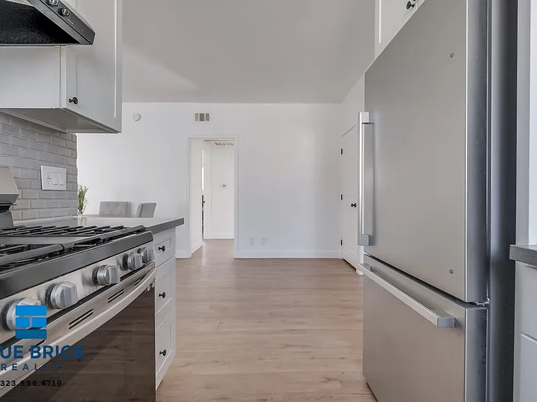 5312 Corteen Pl #16 — Photo 20