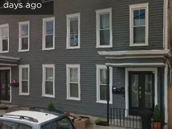 29 S 5th St #1, Hudson, NY 12534