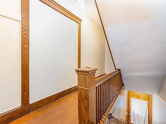 4th image of 234 Howard Ave #2