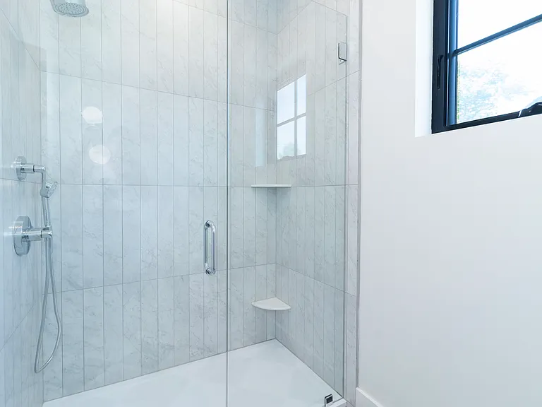 650 Main St #3 — Photo 38
