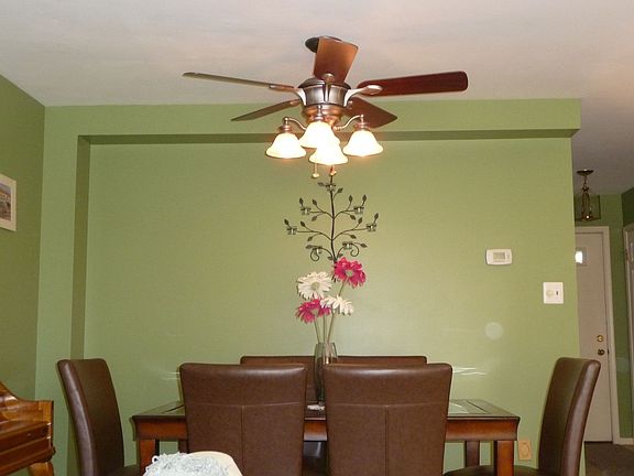 Dining Area w/ Ceiling Fan
