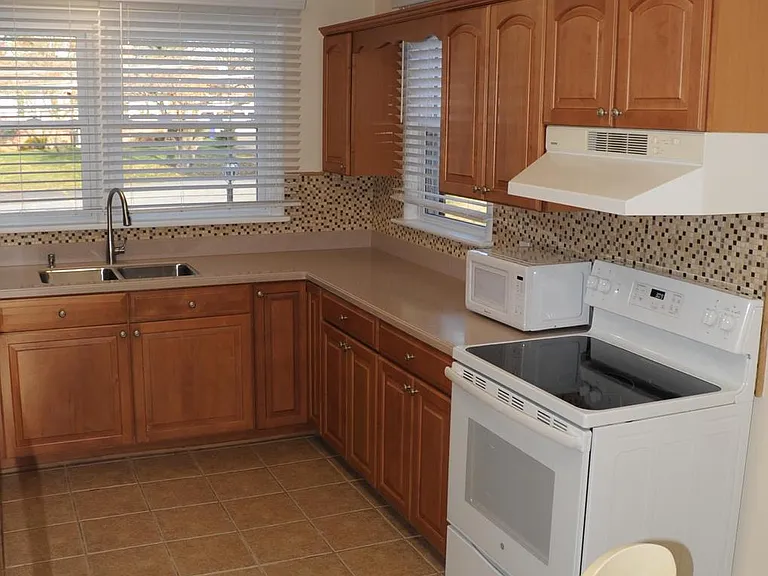 16632 Alden Ave — Photo 15