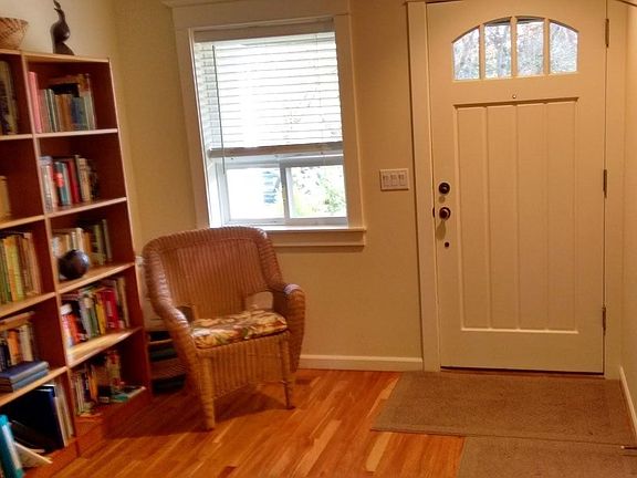 Foyer/Entry Room