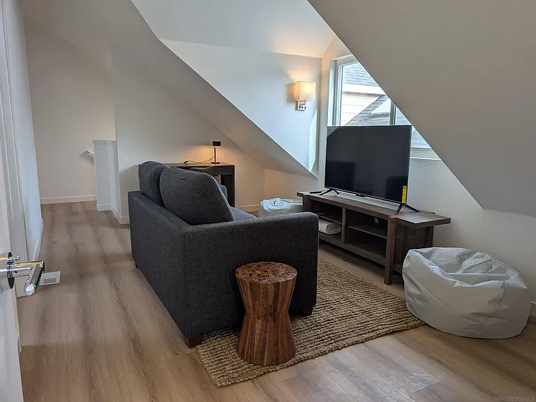 815 Isthmus Ct — Photo 20