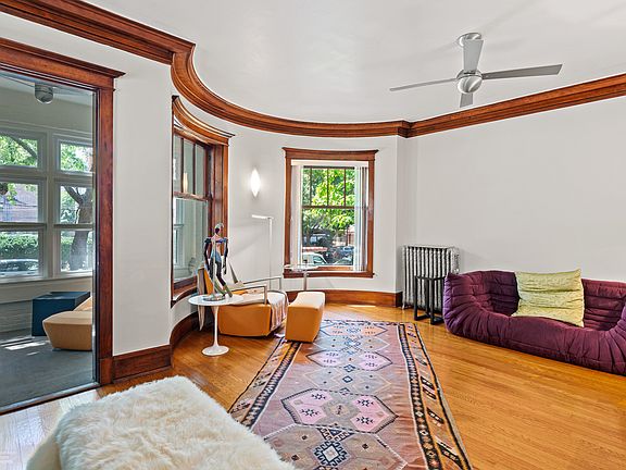 3rd image of 932 W Carmen Ave APT 1E