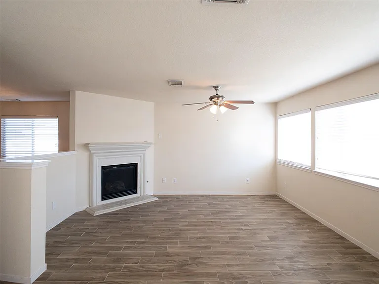 21843 Grassy Hill Ln — Photo 8