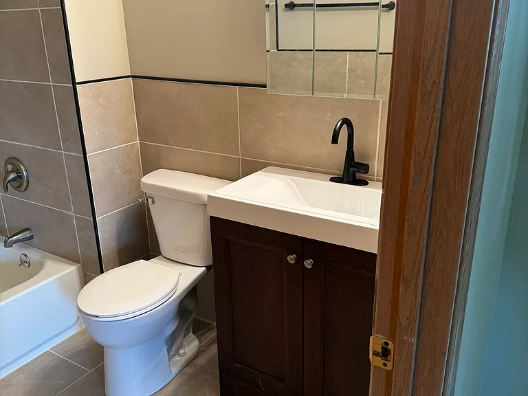 1111 Minns Dr #1 — Photo 7