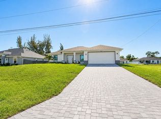 3464 NE 9th Pl, Cape Coral, FL 33909