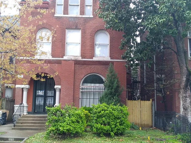 GHP 11-109 W Ormsby — Photo 15