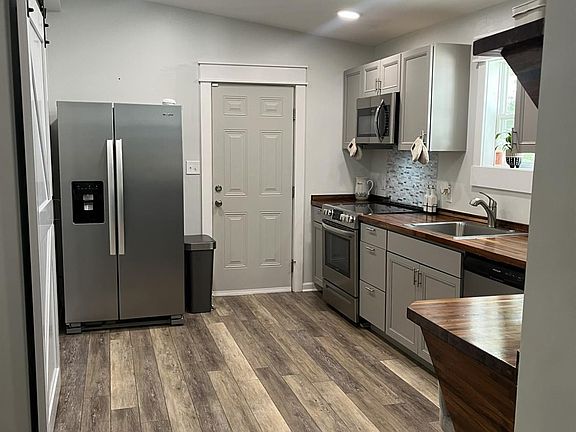 4th image of 1017 Taylor St