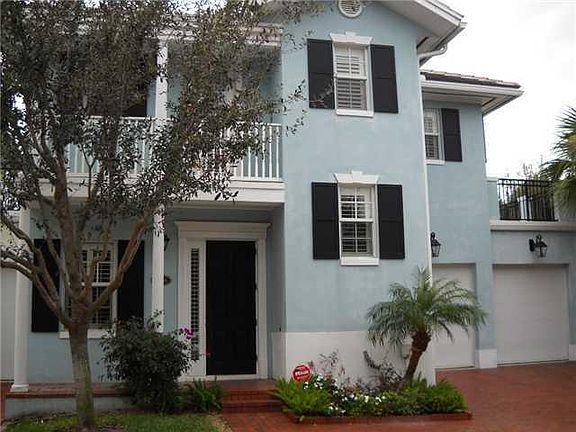 2nd image of 1026 W Heritage Club Cir
