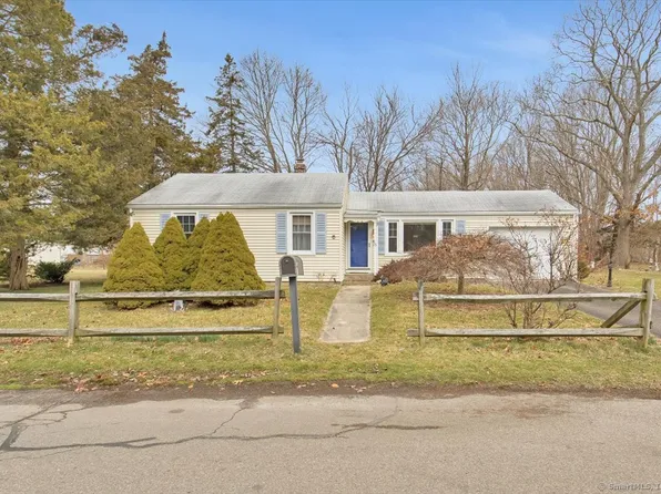 15 Farview Avenue, Old Saybrook, CT 06475