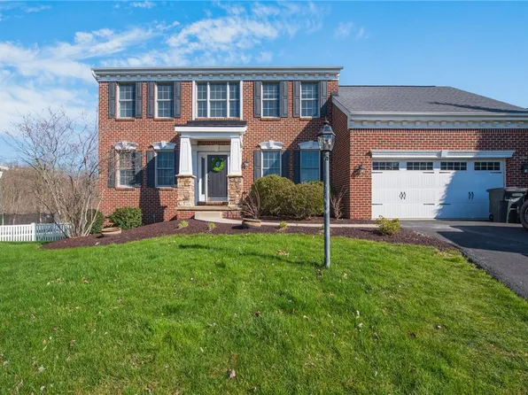 3010 Lakemont Dr, Canonsburg, PA 15317