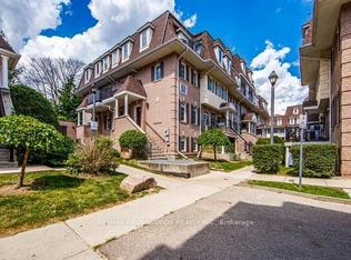 52 Sidney Belsey Cres #204, Toronto, ON M6M 5J1