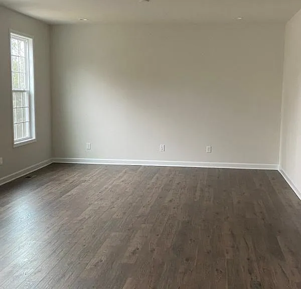 395 Hamilton Ave NW — Photo 4
