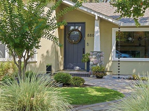 5th image of 880 Opal Dr