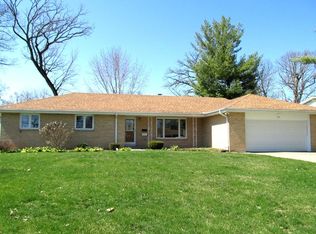 1011 Myrtle Ave, Dixon, IL 61021