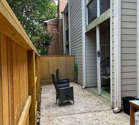 3rd image of 2001 Bering Dr APT 3J