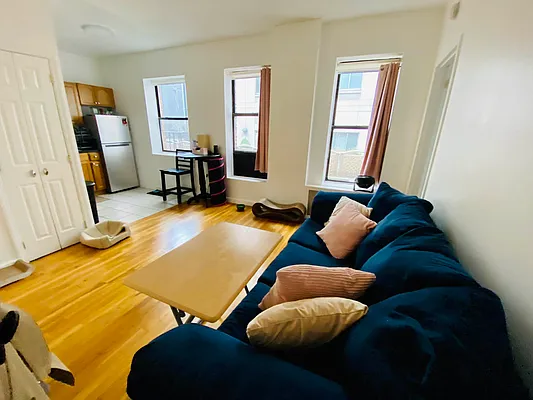 Rented by Douglas Elliman | media 4