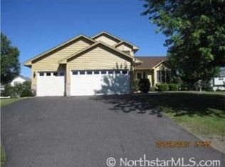 5318 89th Crescent Cir N, Brooklyn Park, MN 55443