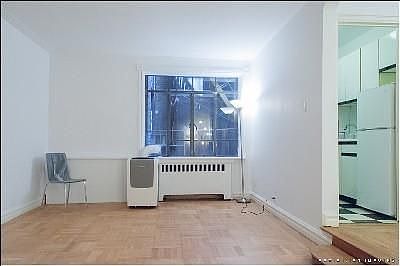 3rd image of 255 W 23rd St APT 3AW