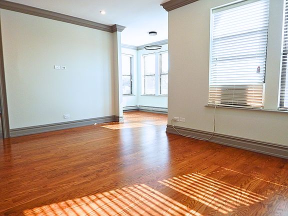 5th image of 4840-46 S Indiana Ave #4840-3E