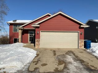 5796 Excalibur Ct NW, Rochester, MN 55901